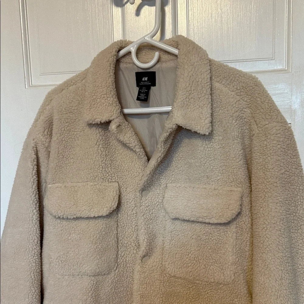 H&M Beige Sherpa Shacket - Men's Button-Up Fleece Jacket
